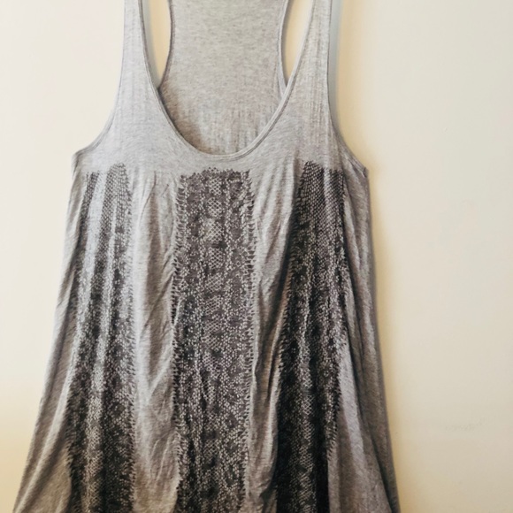 Lauren Moshi Tops - 💗Lauren Moshi Printed Tank!